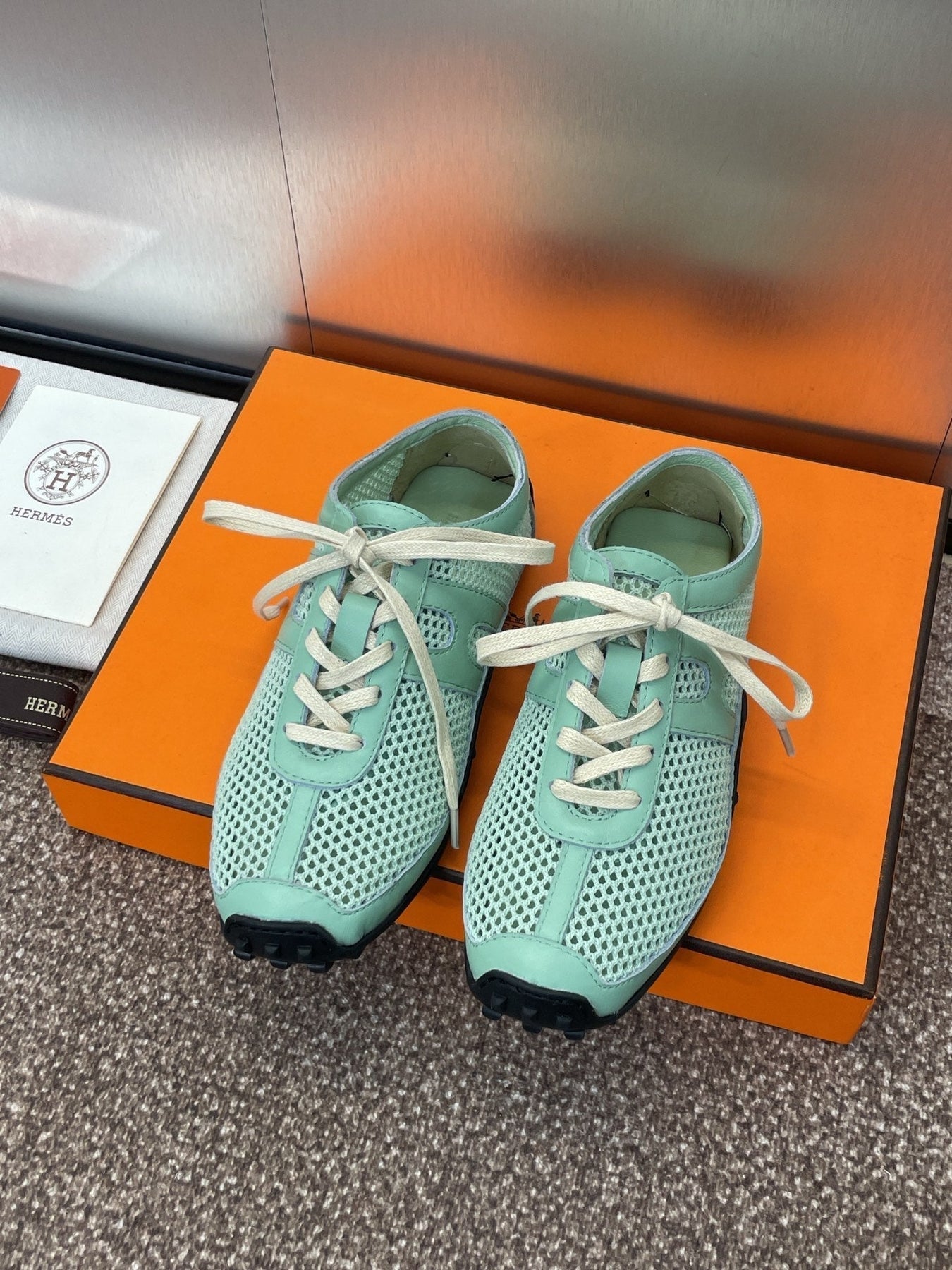 KIGA SNEAKER IN GREEN MINT CROCHET KNIT AND CALFSKIN