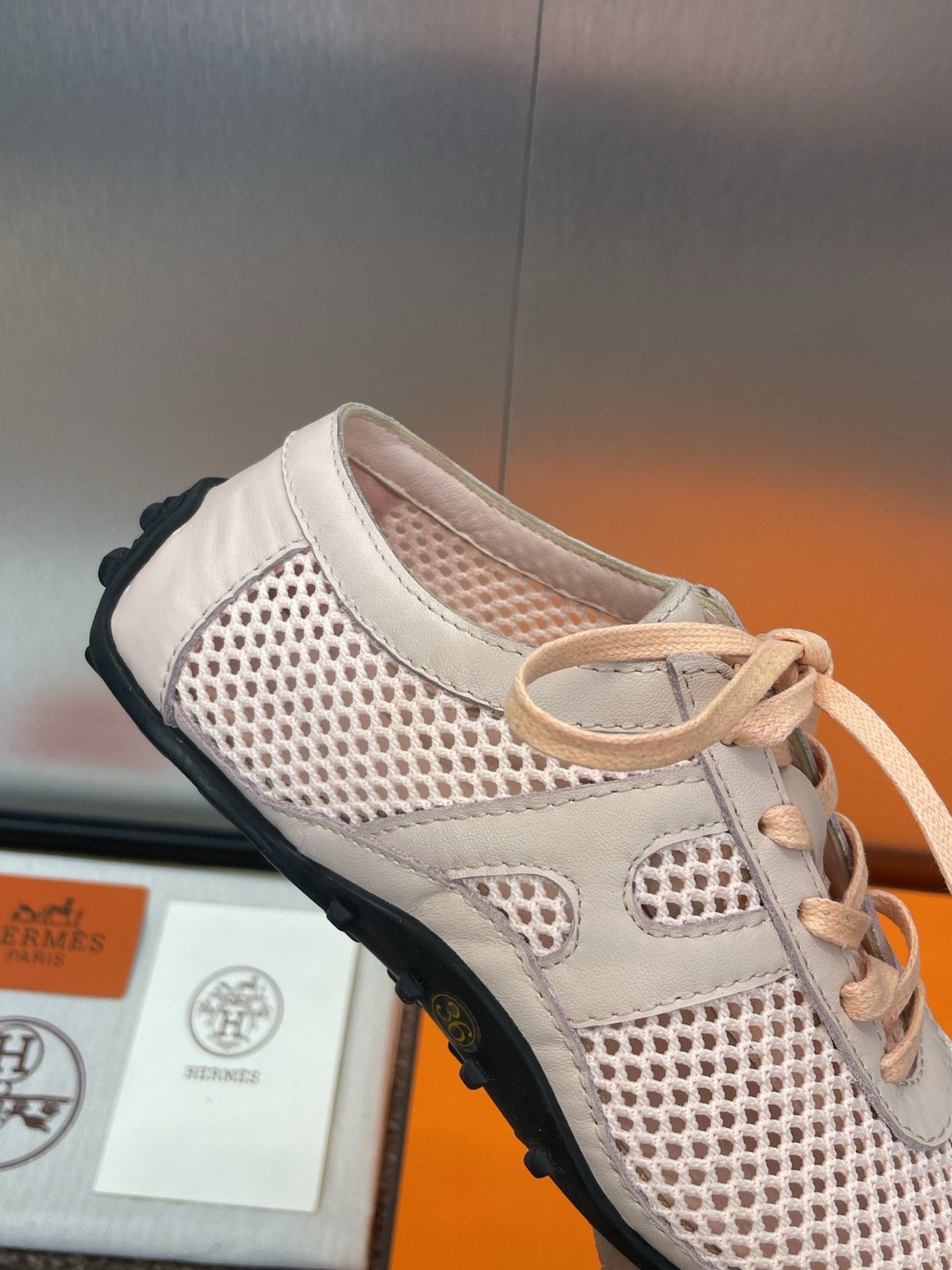 KIGA SNEAKER IN LIGHT PINK CROCHET KNIT AND CALFSKIN