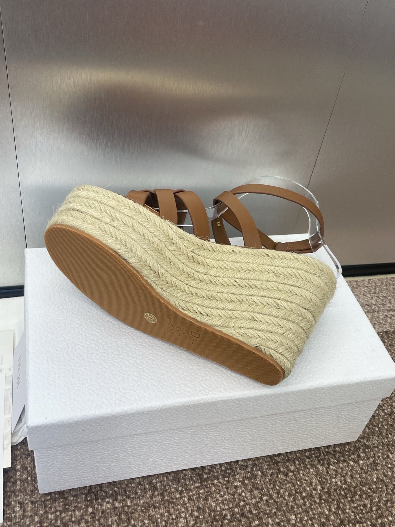 D-CLUB 25S HIGH HEEL WEDGE 100MM IN BROWN CALFSKIN RAFFIA SOLE