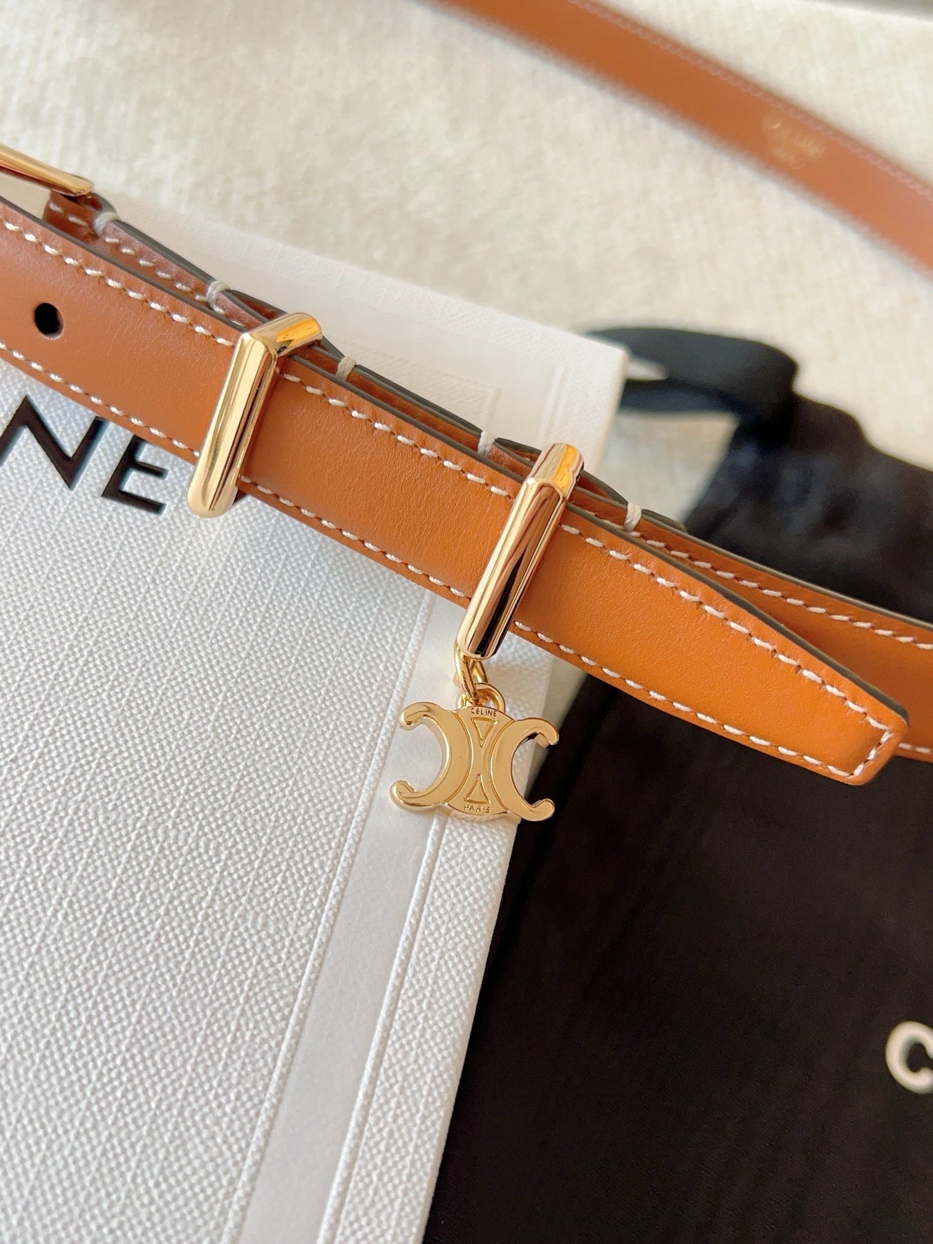 CL BELT 18MM IN BROWN TAURILLON CALFSKIN GOLD BUCKLE
