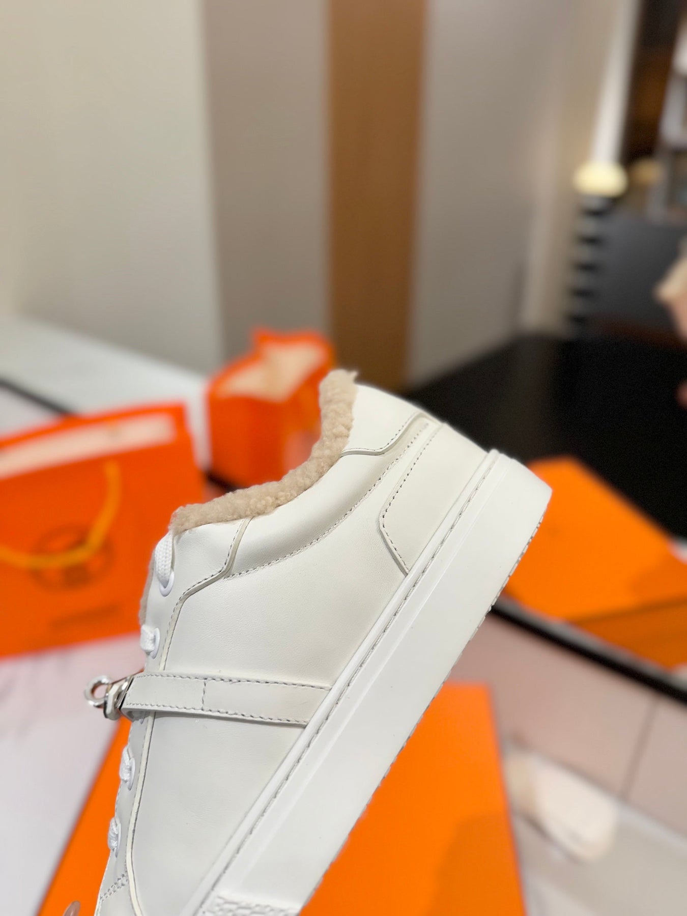 DAY SNEAKER IN WHITE CALFSKIN AND FLEECE LINING