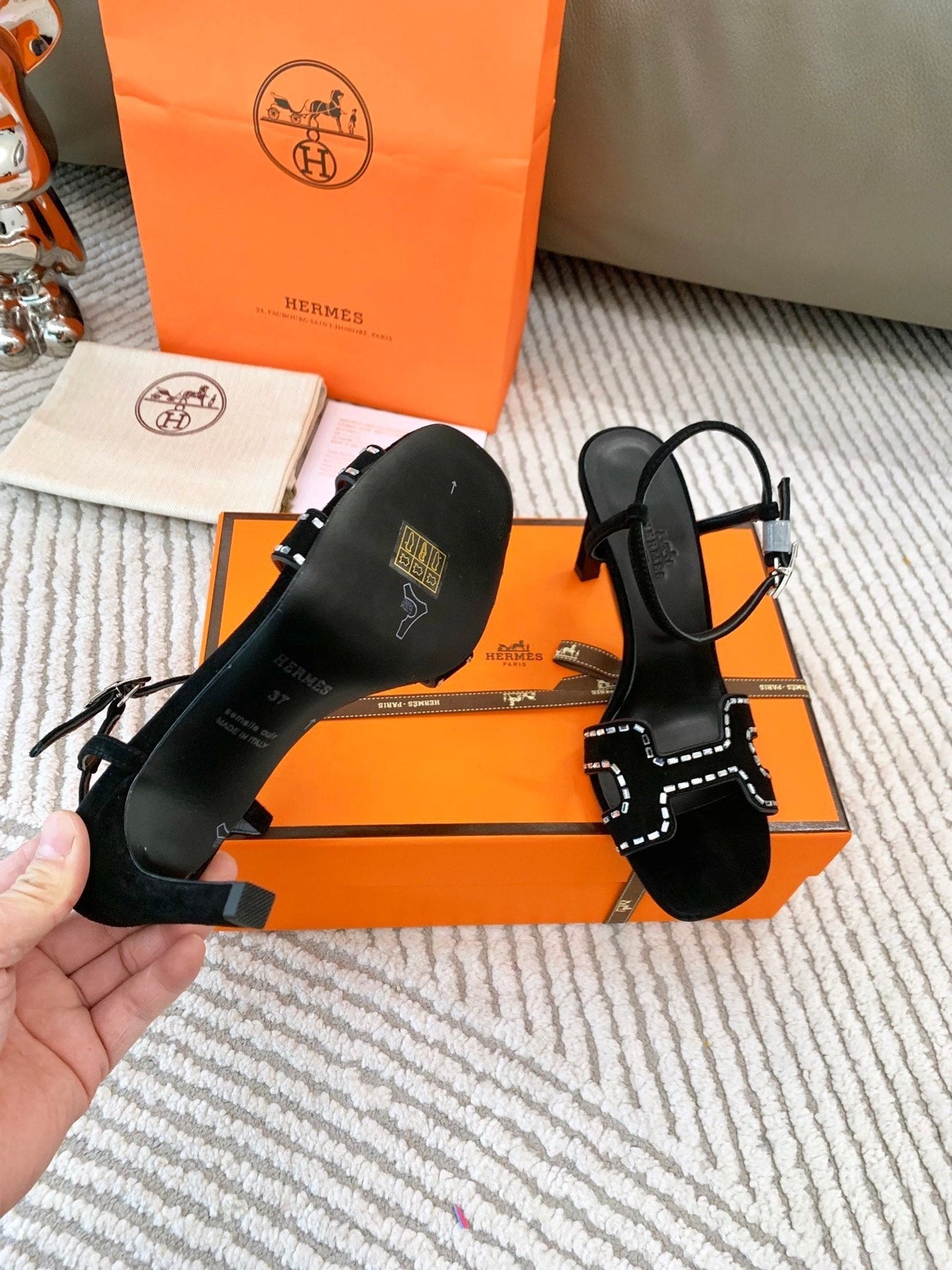 HIGH SANDAL 8.5 CM IN BLACK SUEDE