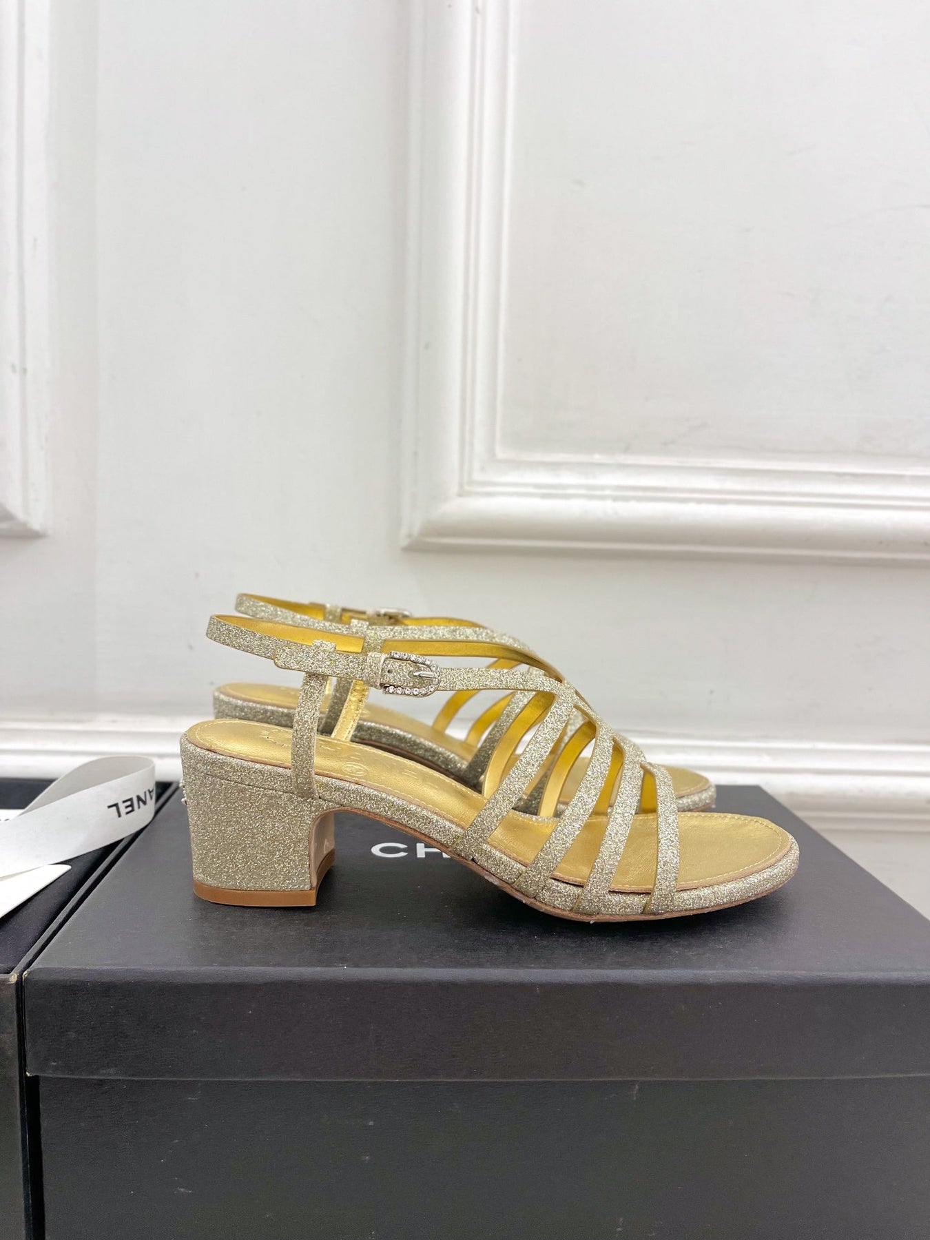 GOLD ROMAN 5 CM SANDALS