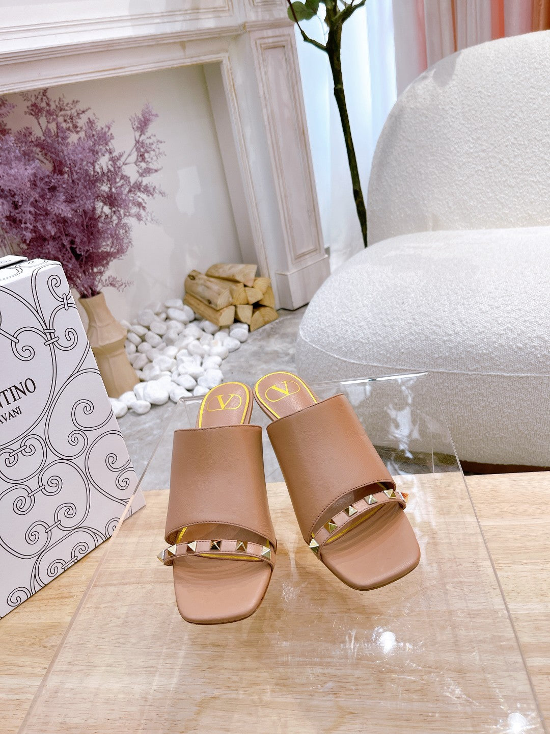 ROCKSTUD TOWER-HEEL MULES IN BRONZE BROWN CALFSKIN 7 CM