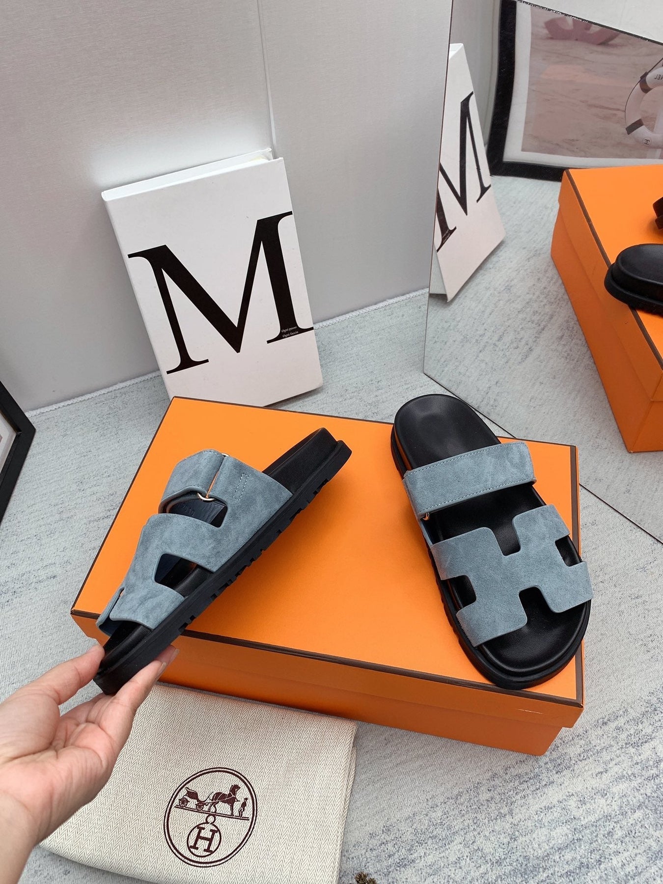 Chypre Sandal Black insole Light Blue lining